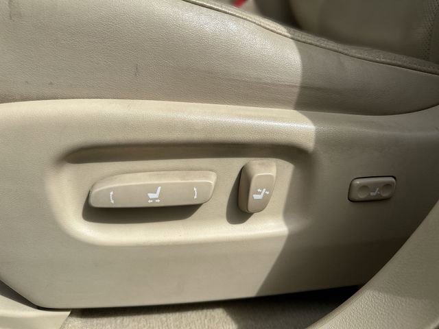 Used 2011 Lexus RX 350 AWD w/ Premium Pkg image 14