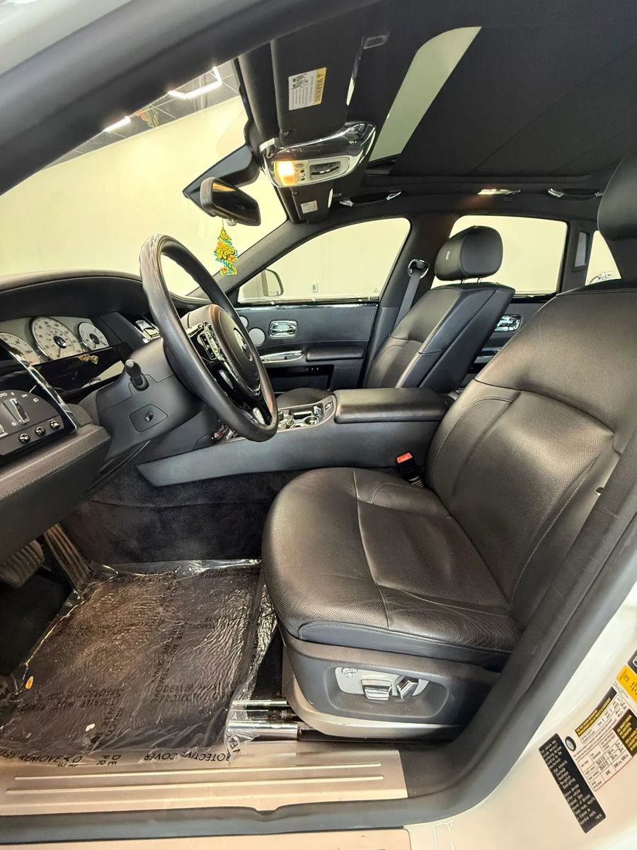 Used 2014 Rolls-Royce Ghost image 13