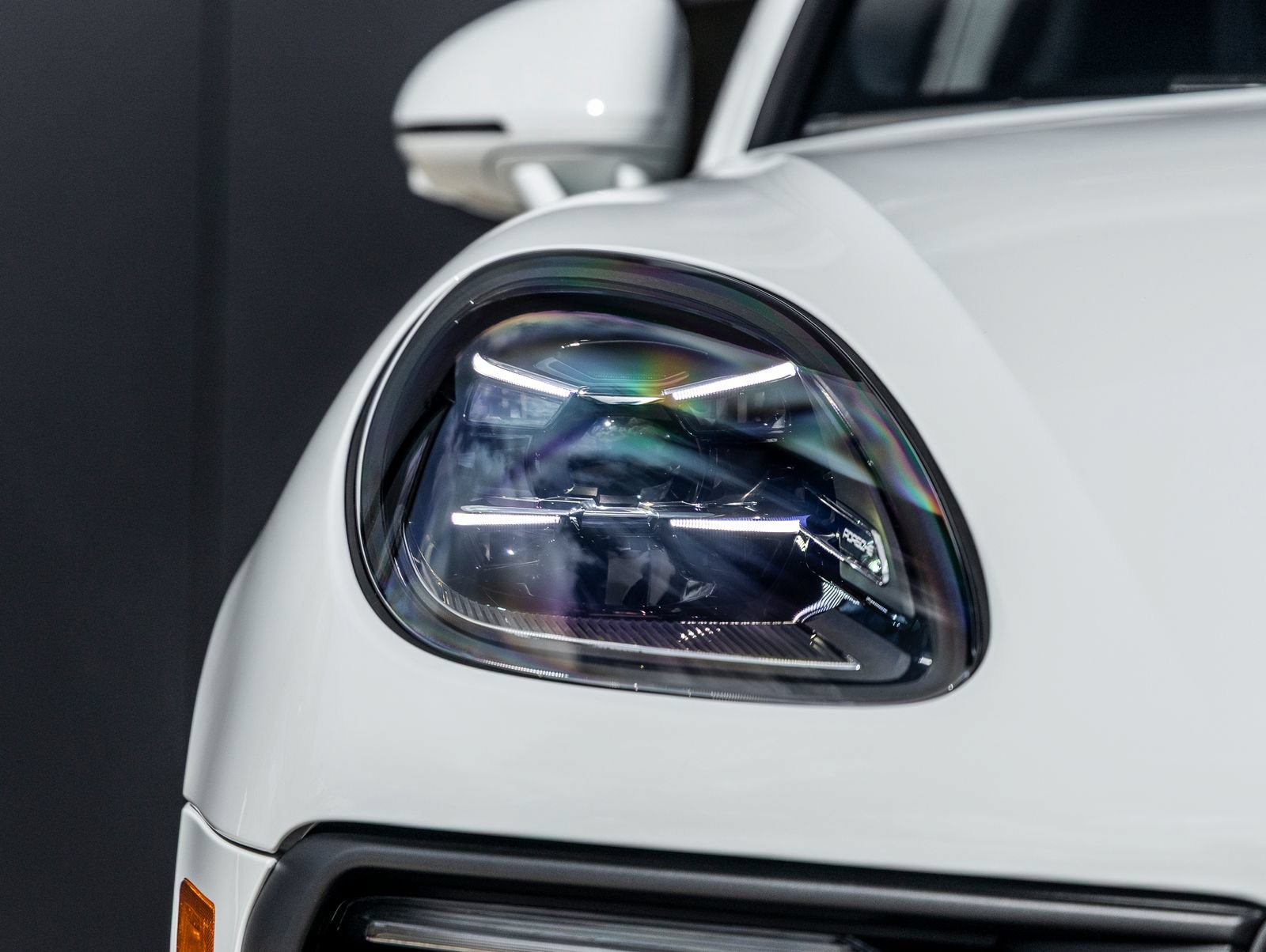 Certified 2026 Porsche Macan AWD/4WD image 17