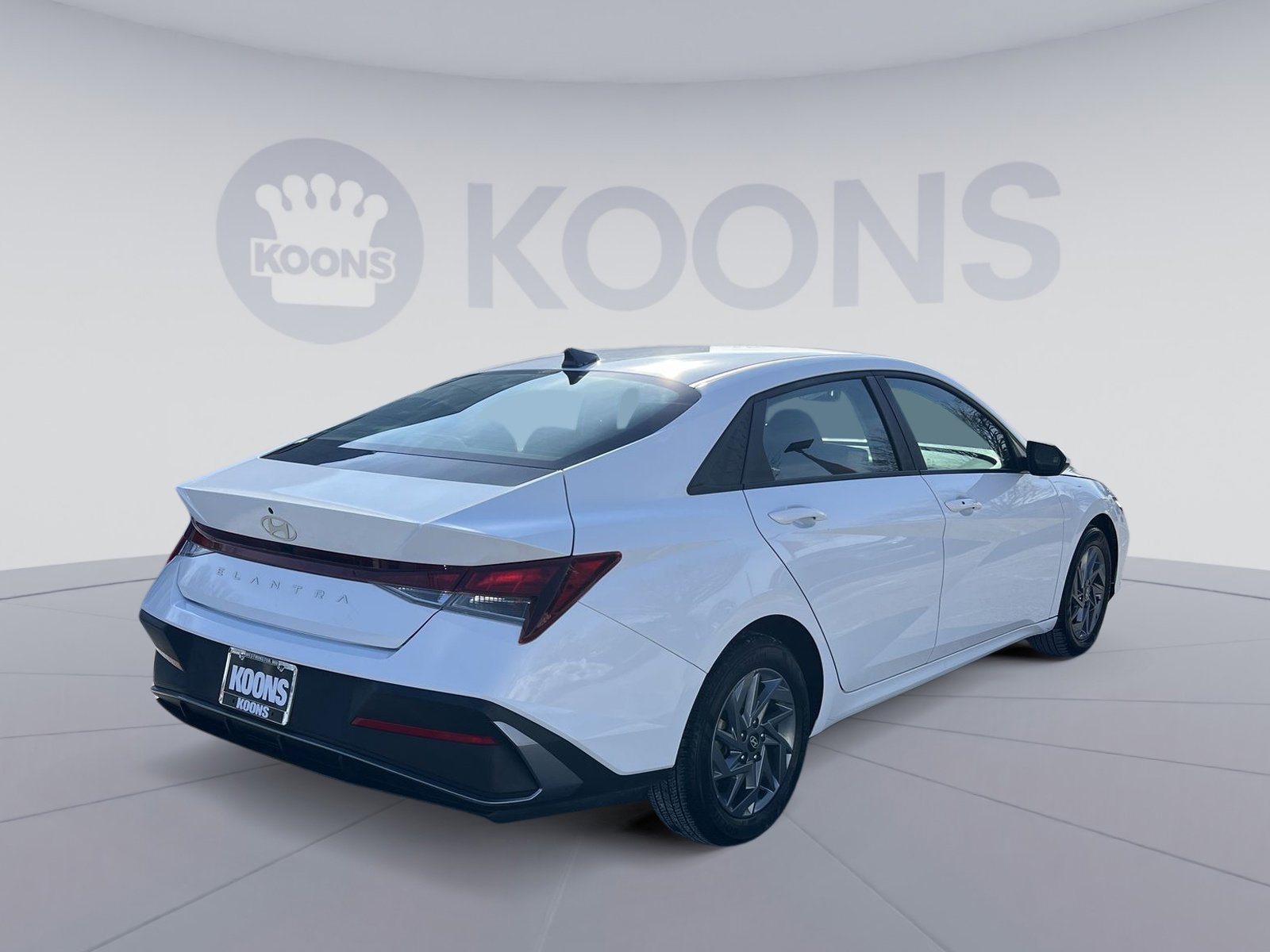 Used 2024 Hyundai Elantra SEL image 7