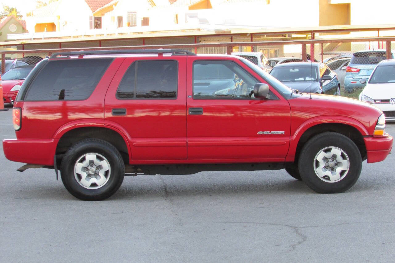 Used 2003 Chevrolet Blazer LS w/ Preferred Equipment Group image 8