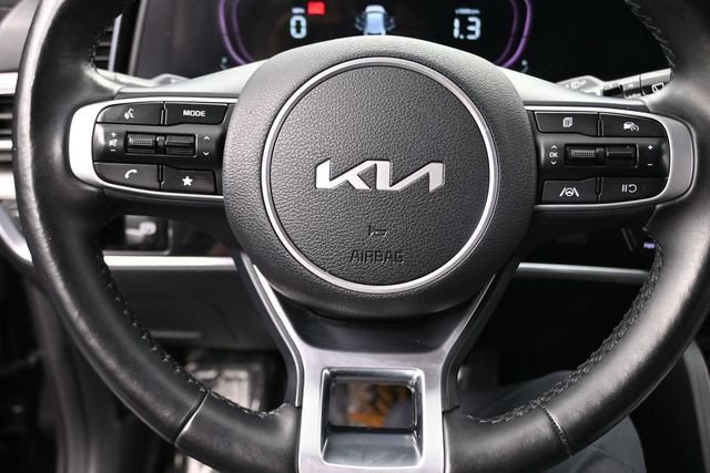 Used 2023 Kia Sportage EX AWD/4WD image 11