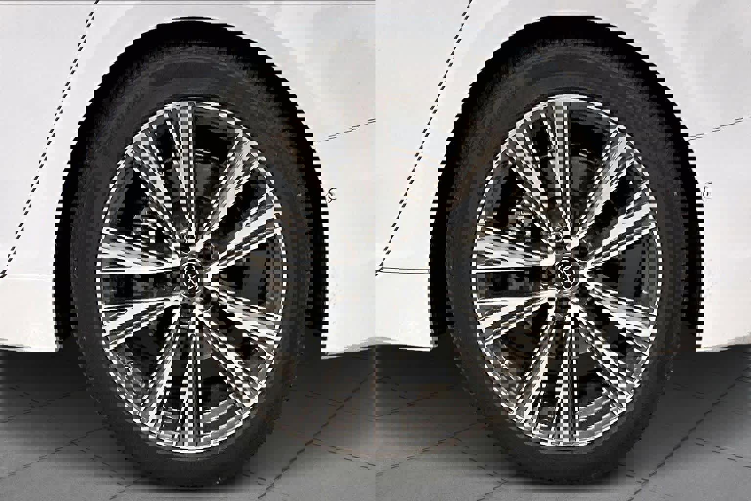 Used 2023 Audi A6 Premium Plus w/ Premium Plus Package image 11