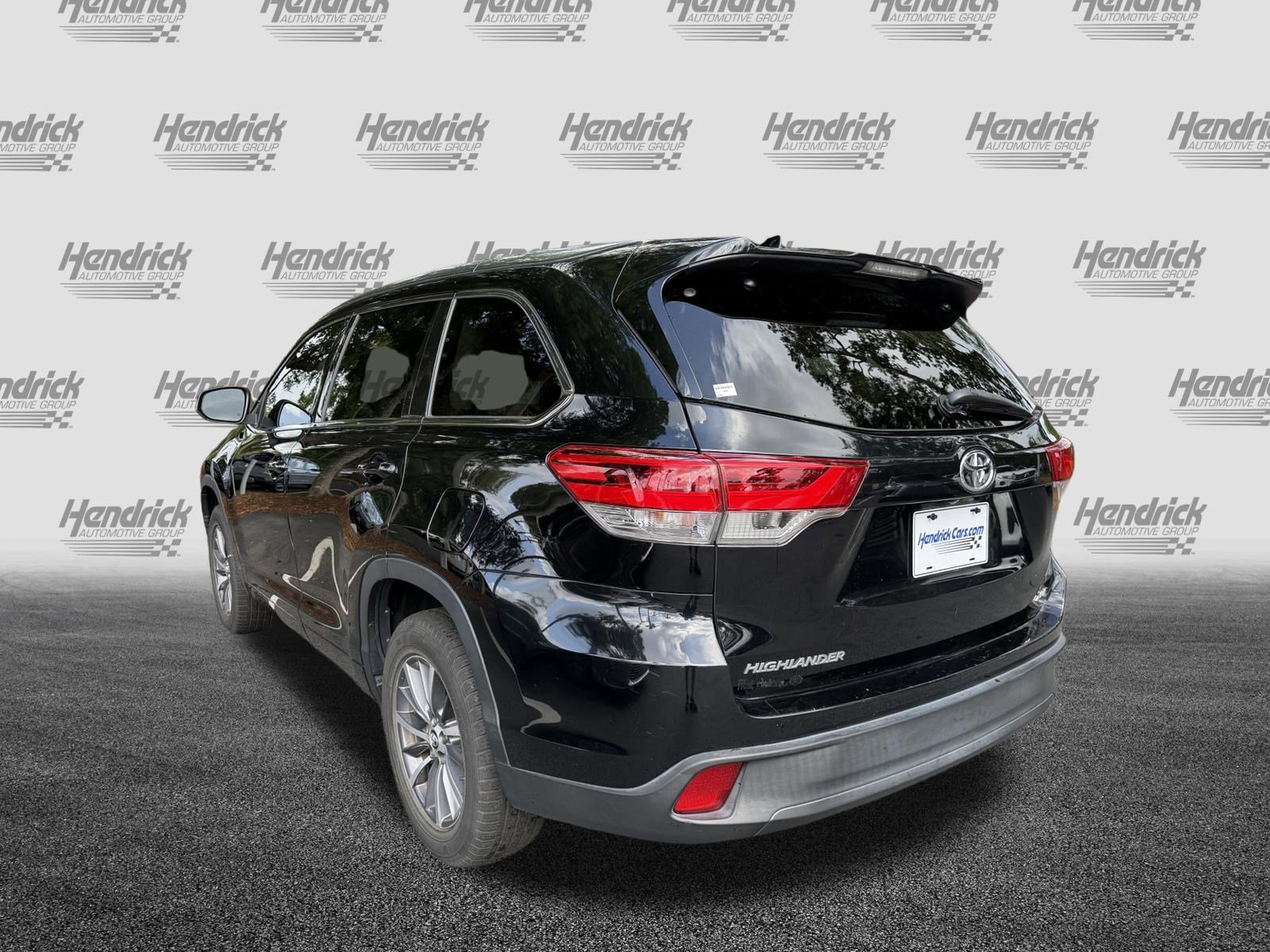 Used 2018 Toyota Highlander XLE FWD image 7