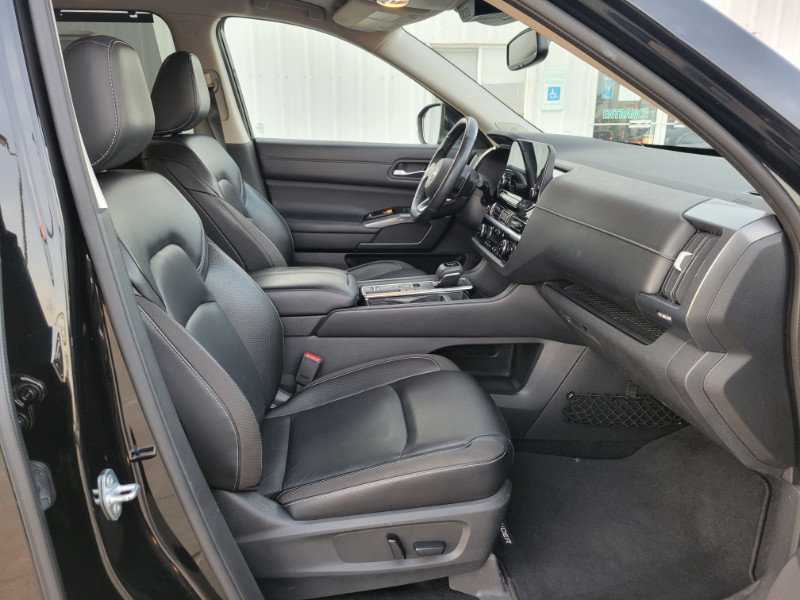 Used 2022 Nissan Pathfinder SL w/ SL Premium Package FWD image 28