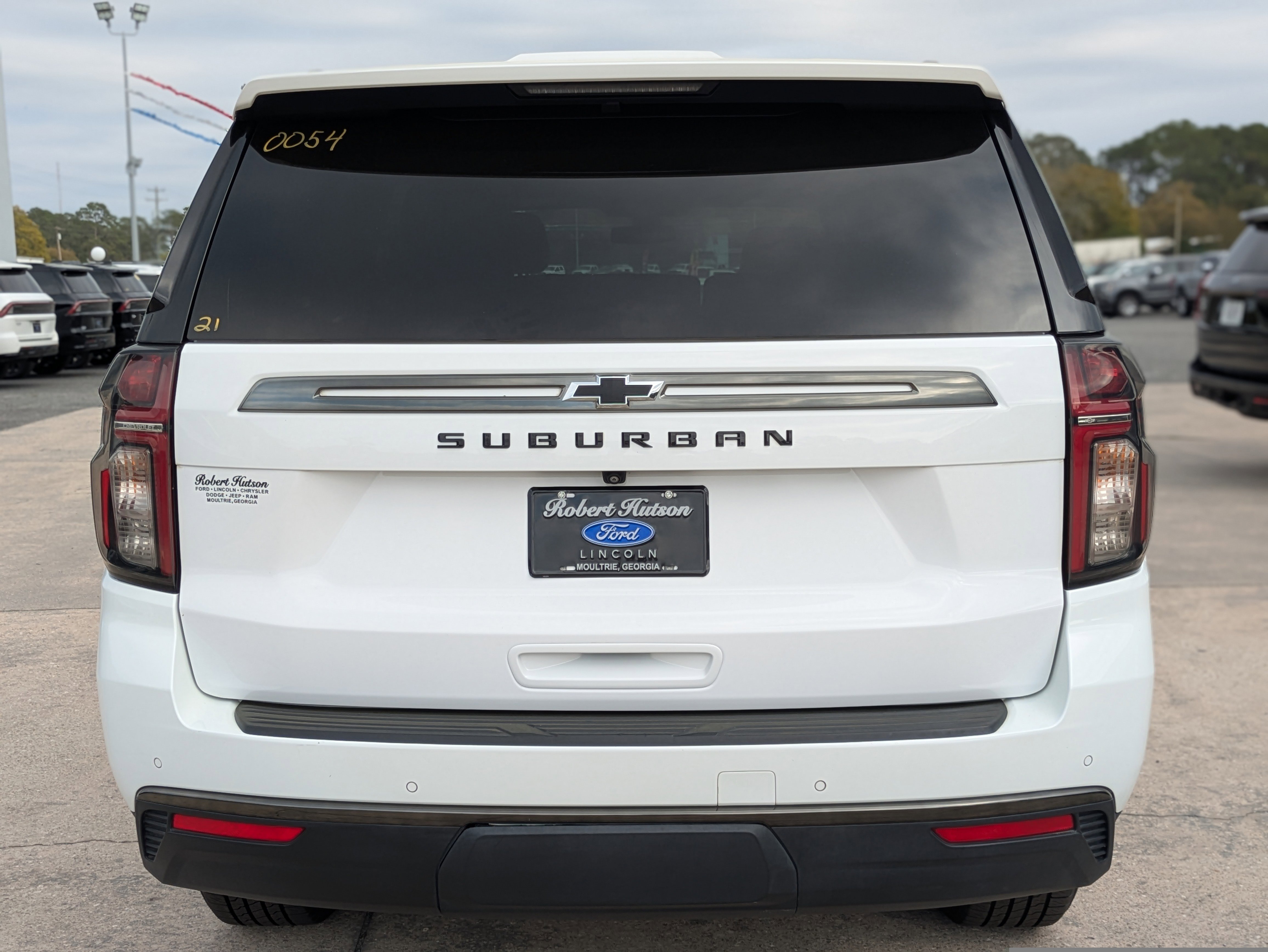 Used 2021 Chevrolet Suburban Z71 w/ Z71 Off-Road Package AWD/4WD image 7