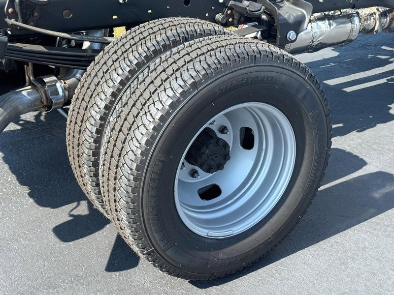 New 2026 Ford F350 XL image 4