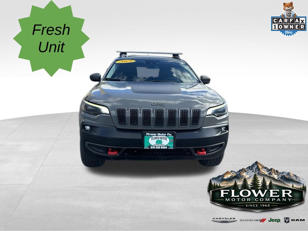 Used 2019 Jeep Cherokee Trailhawk AWD/4WD image 9