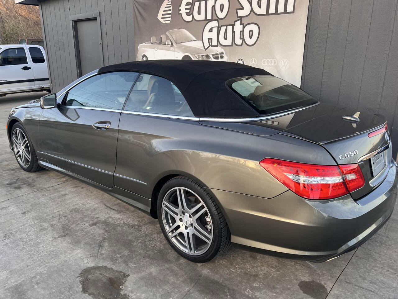 Used 2011 Mercedes-Benz E 550 Cabriolet image 8
