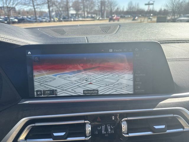 Used 2022 BMW X7 xDrive40i w/ Premium Package image 10