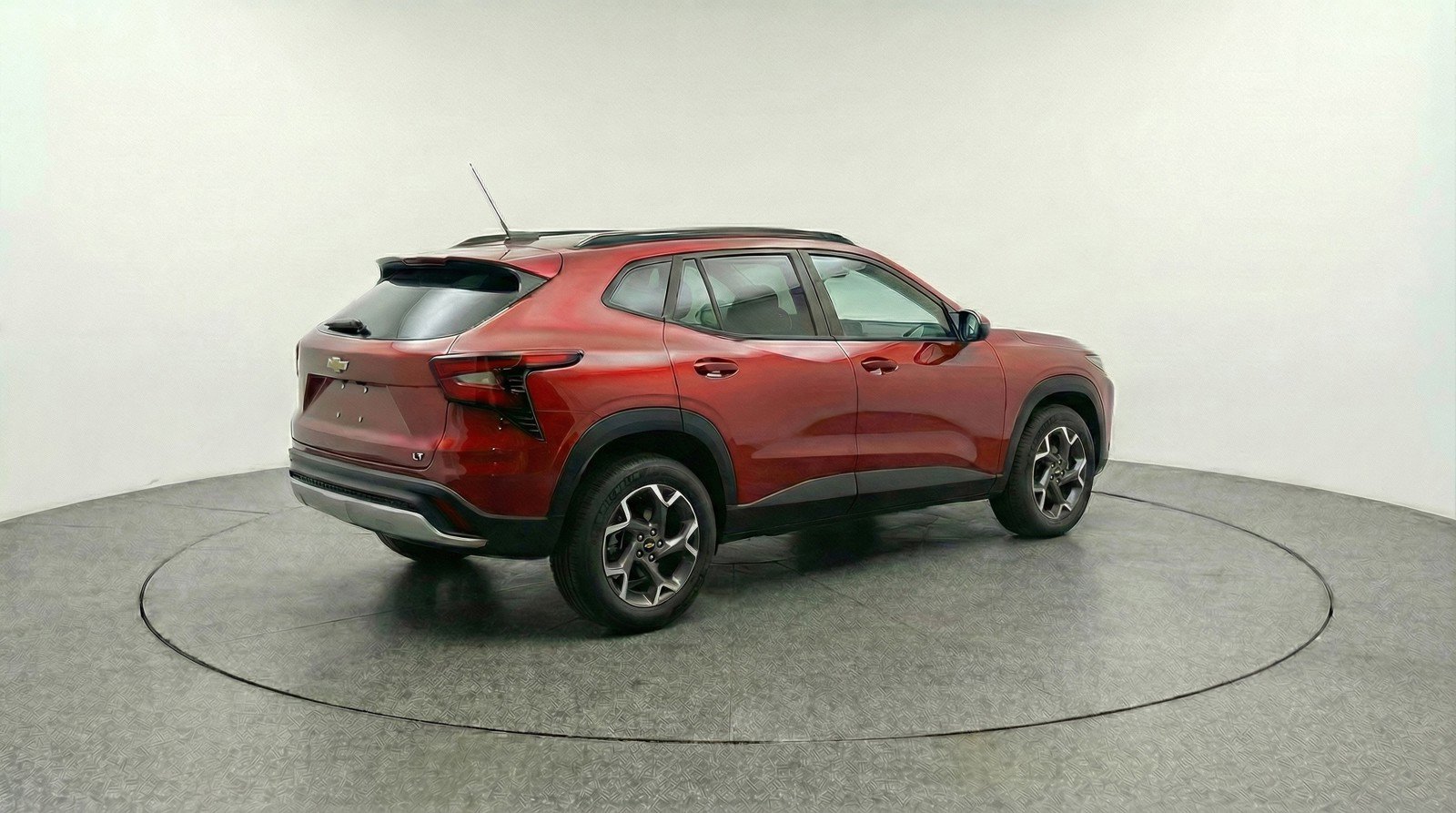 Used 2025 Chevrolet Trax LT image 9