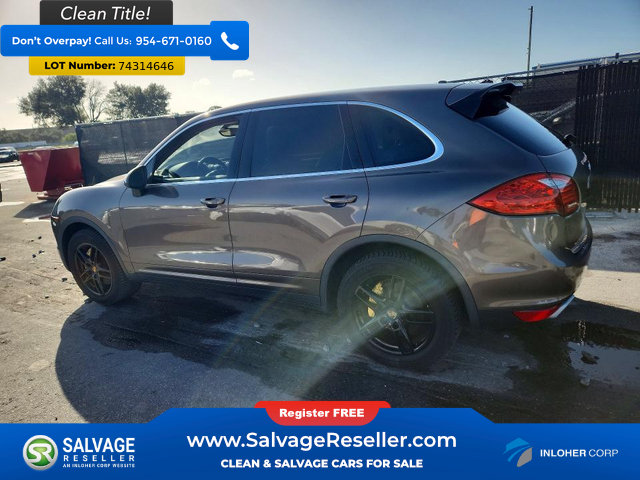 Used 2014 Porsche Cayenne S AWD/4WD image 3