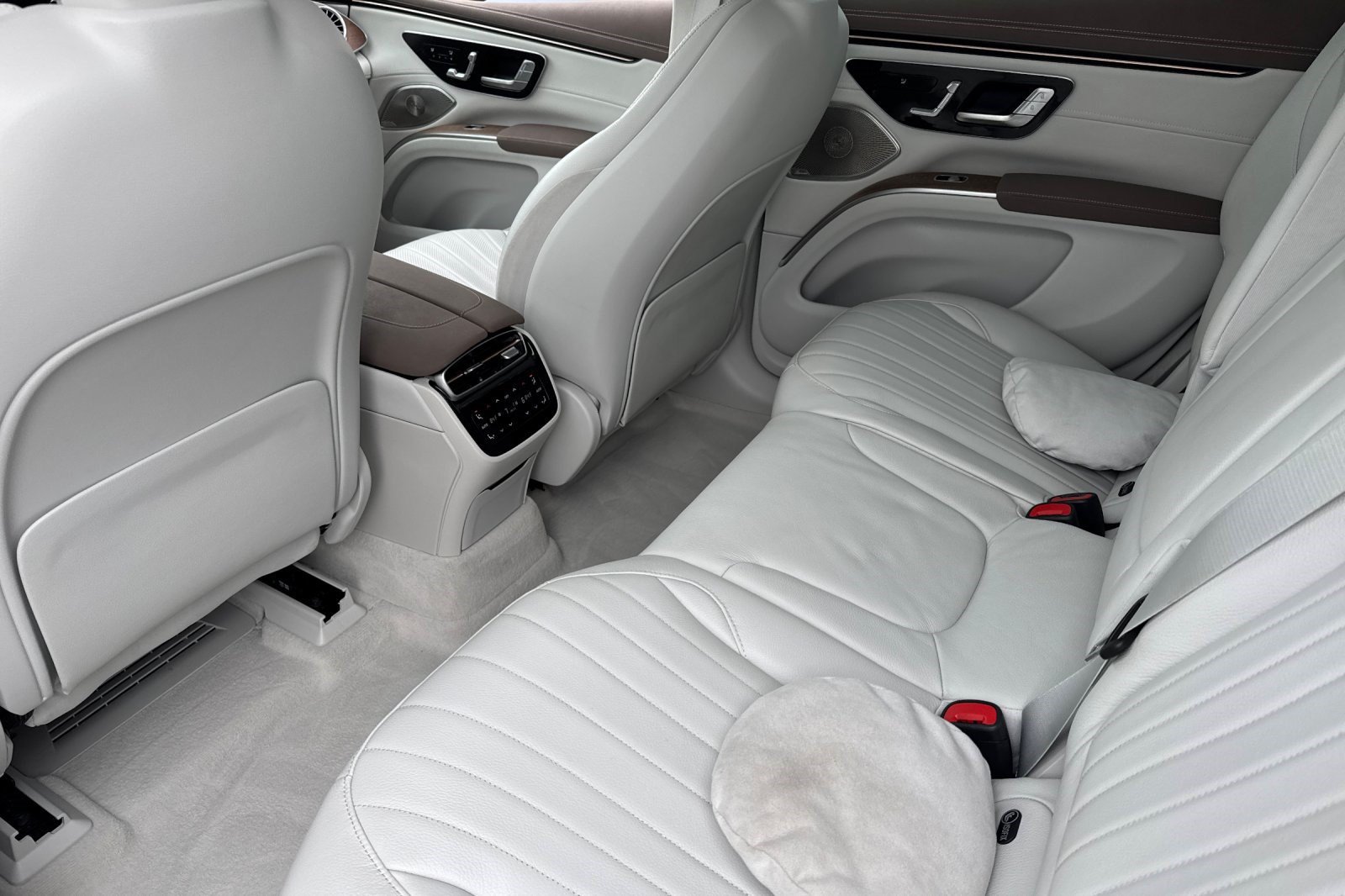 Certified 2023 Mercedes-Benz EQS 450+ 4MATIC SUV image 30