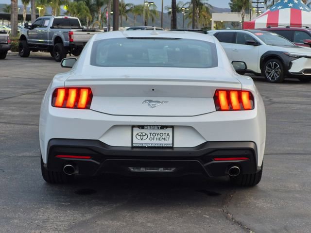 Used 2024 Ford Mustang Premium image 7