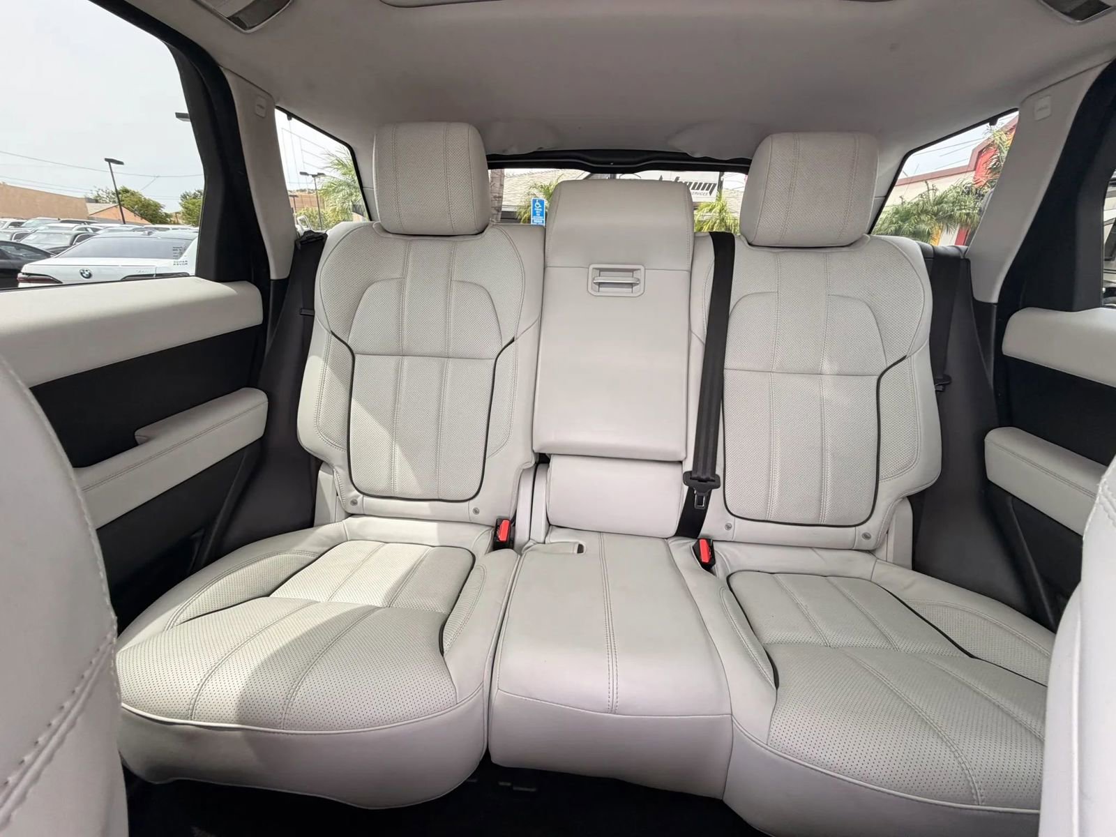 Used 2016 Land Rover Range Rover Sport HSE AWD/4WD image 29