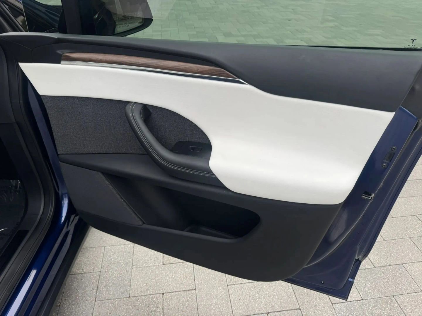 Used 2021 Tesla Model X Long Range image 15