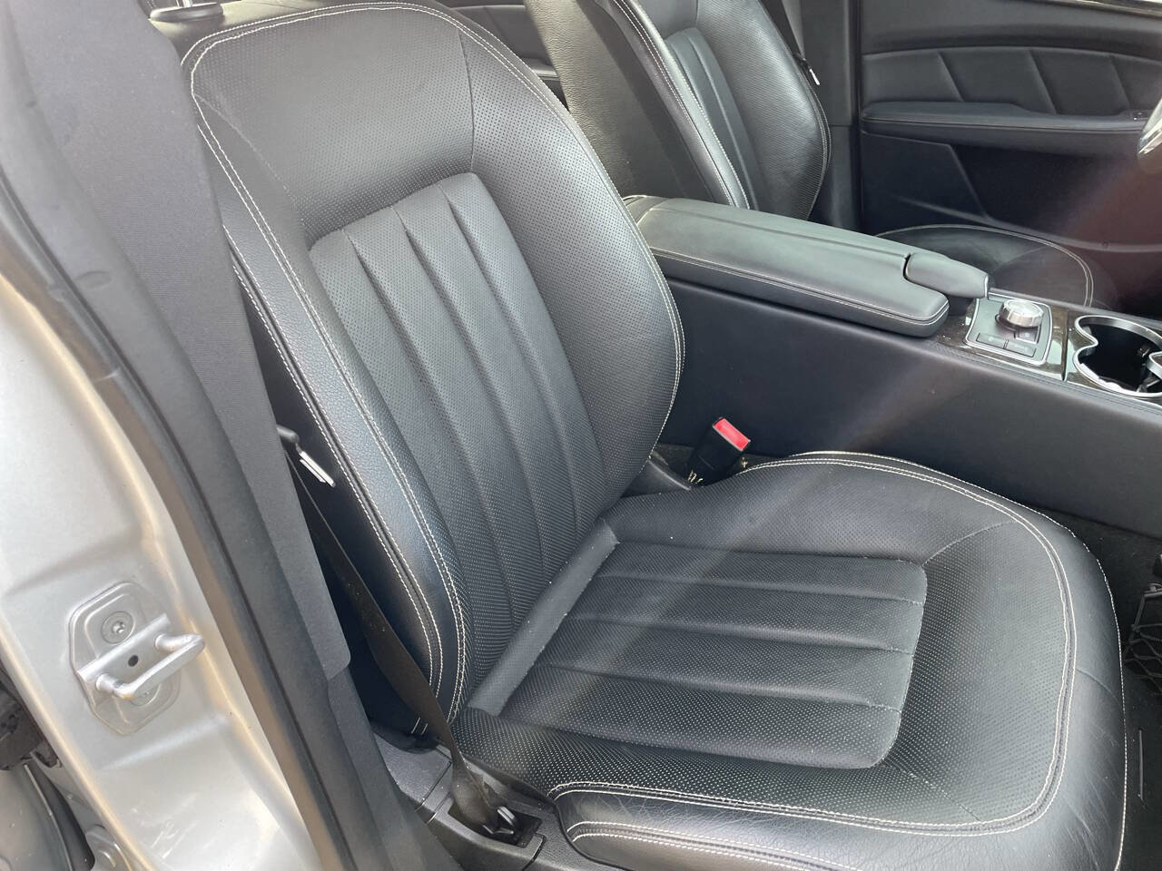 Used 2012 Mercedes-Benz CLS 550 CLS 550 4MATIC AWD 4dr Sedan image 23