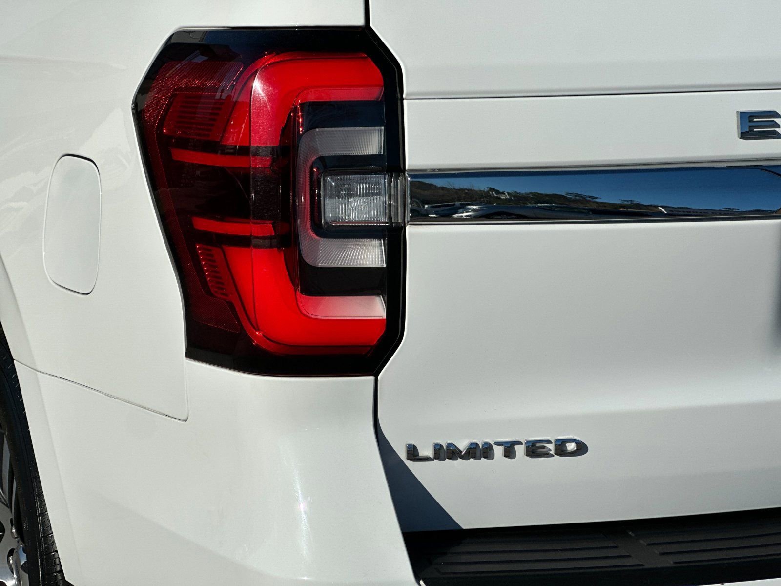 Used 2024 Ford Expedition Max Limited image 39