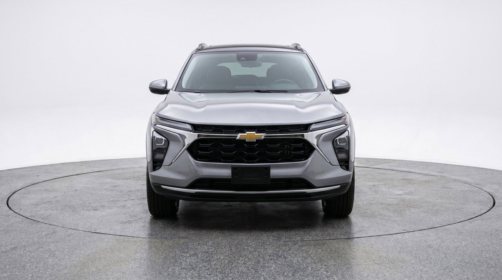 Used 2025 Chevrolet Trax LT FWD image 2