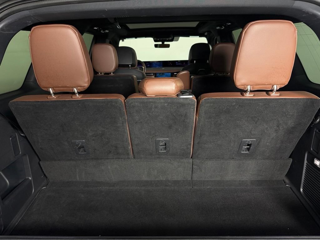 Used 2025 Lincoln Navigator Reserve AWD/4WD image 21