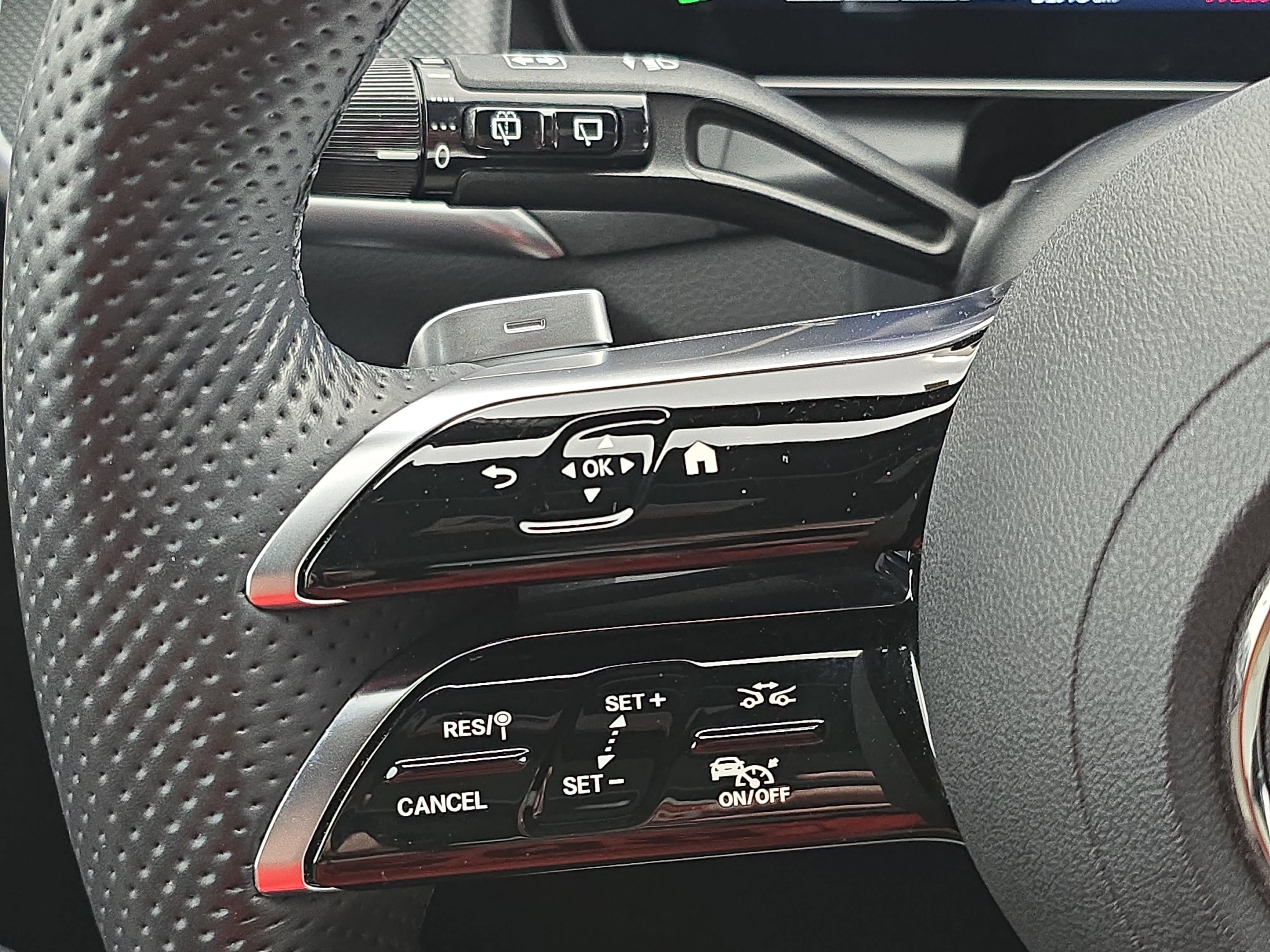 Certified 2024 Mercedes-Benz GLC 300 w/ AMG Line image 17