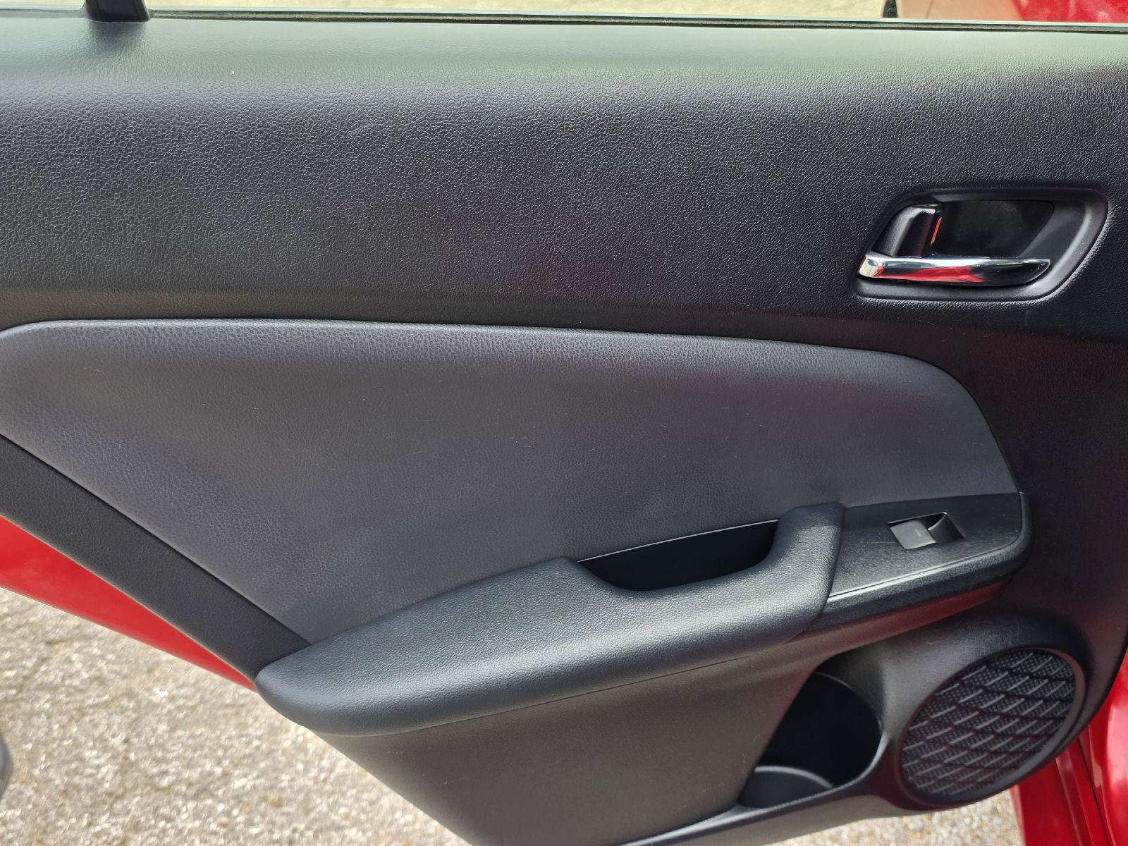 Used 2019 Toyota Prius LE FWD image 32