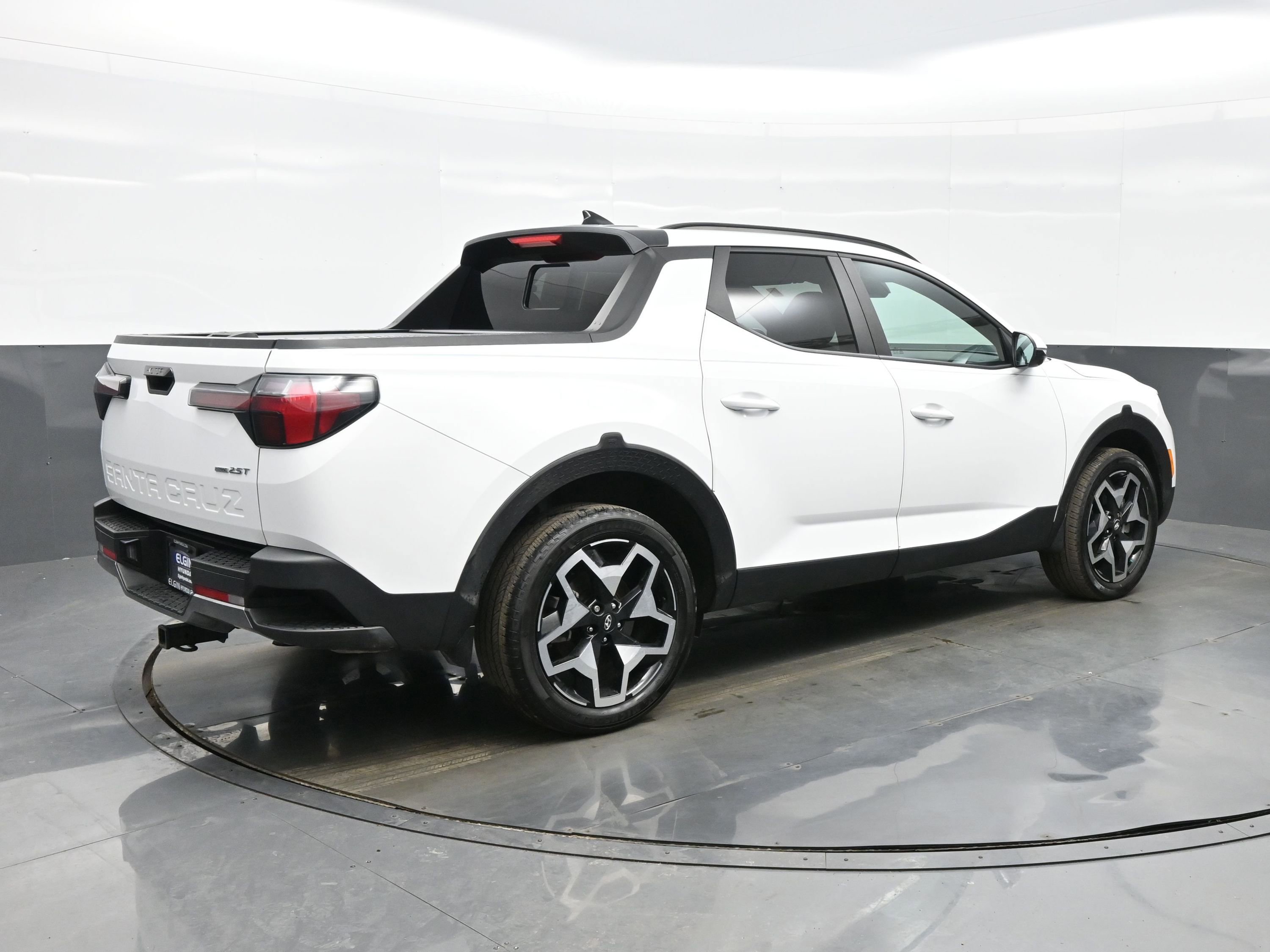 Certified 2023 Hyundai Santa Cruz Limited w/ Winter Package image 6