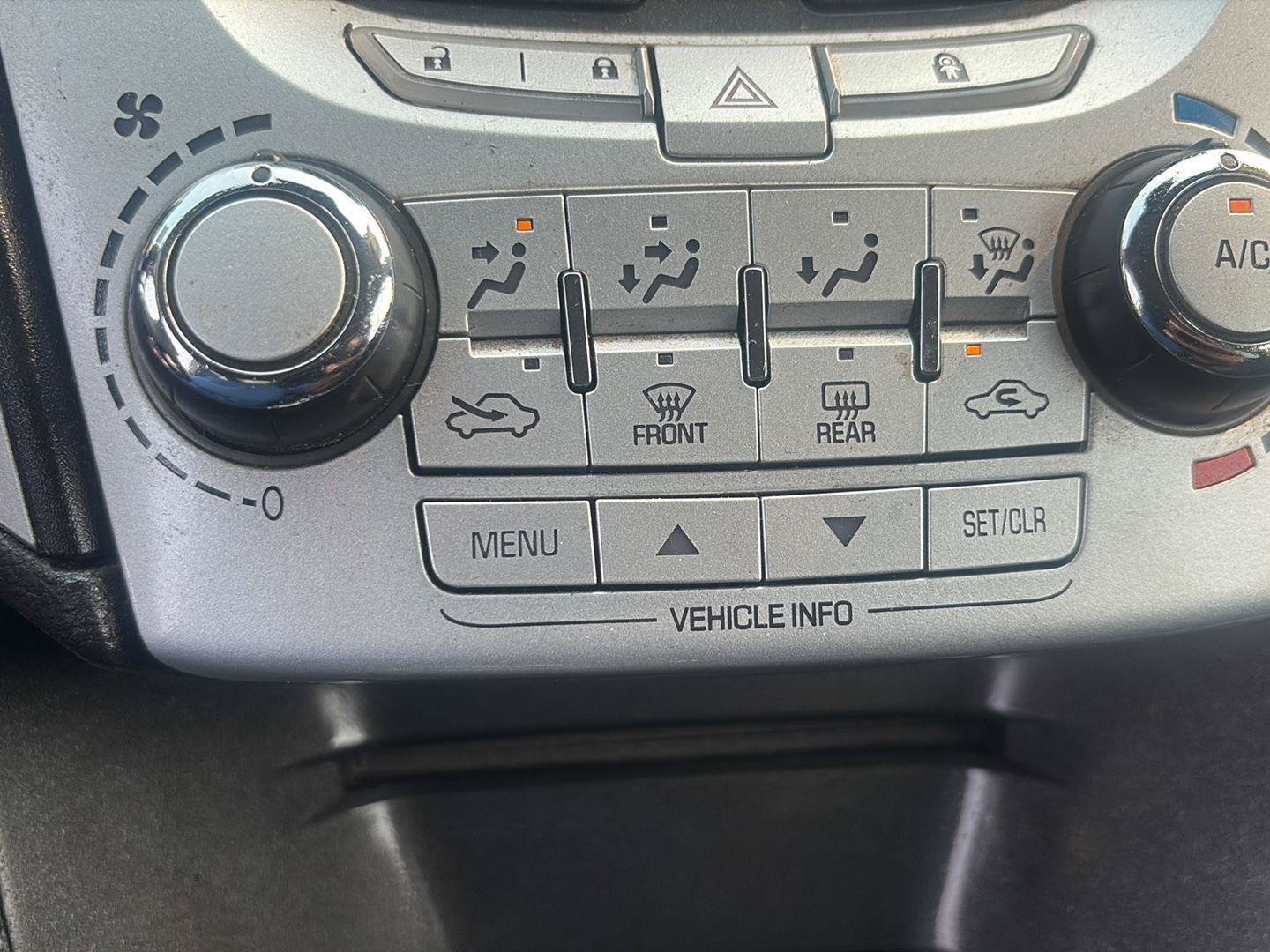 Used 2015 GMC Terrain SLE FWD image 17
