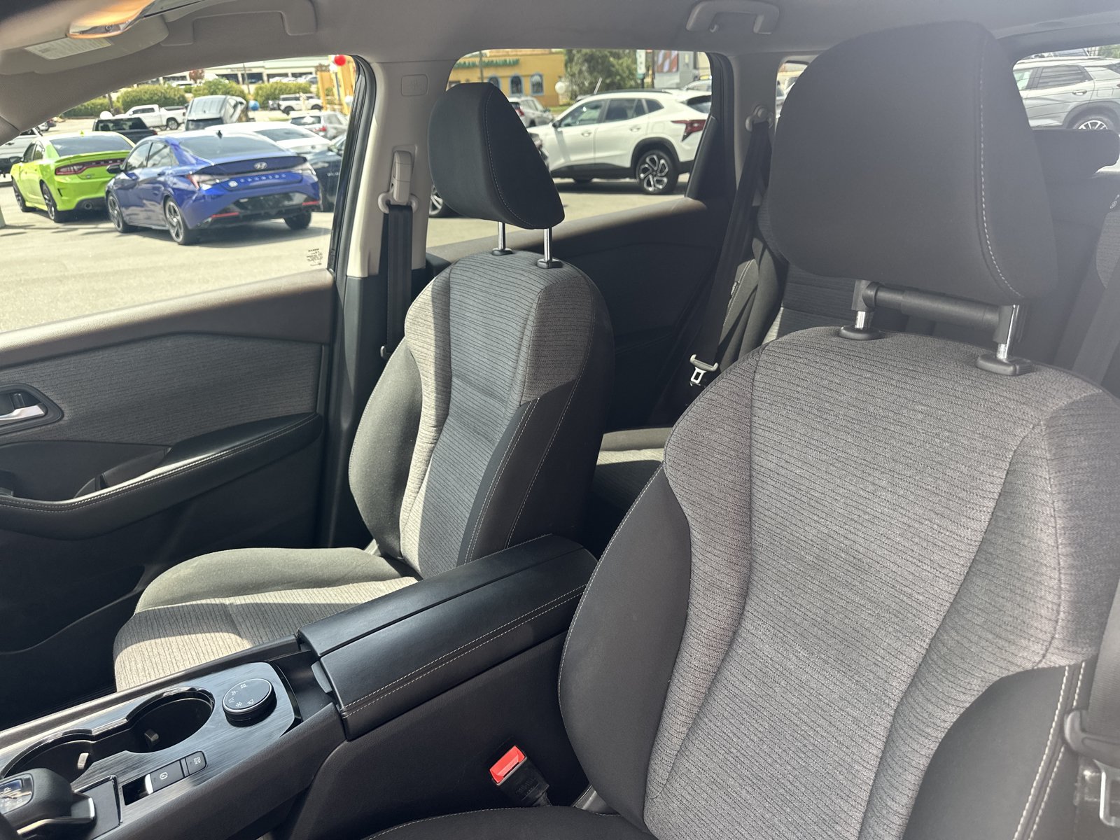 Used 2021 Nissan Rogue SV AWD/4WD image 19