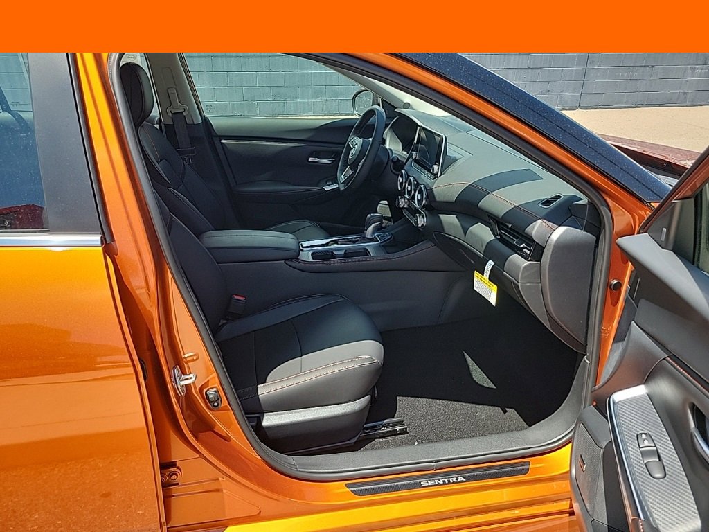 New 2024 Nissan Sentra SR w/ SR Premium Package image 15