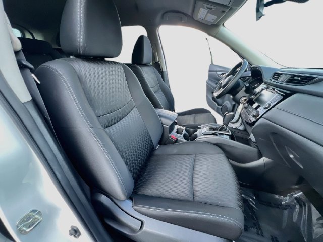 Used 2019 Nissan Rogue S w/ Special Edition Package FWD image 22
