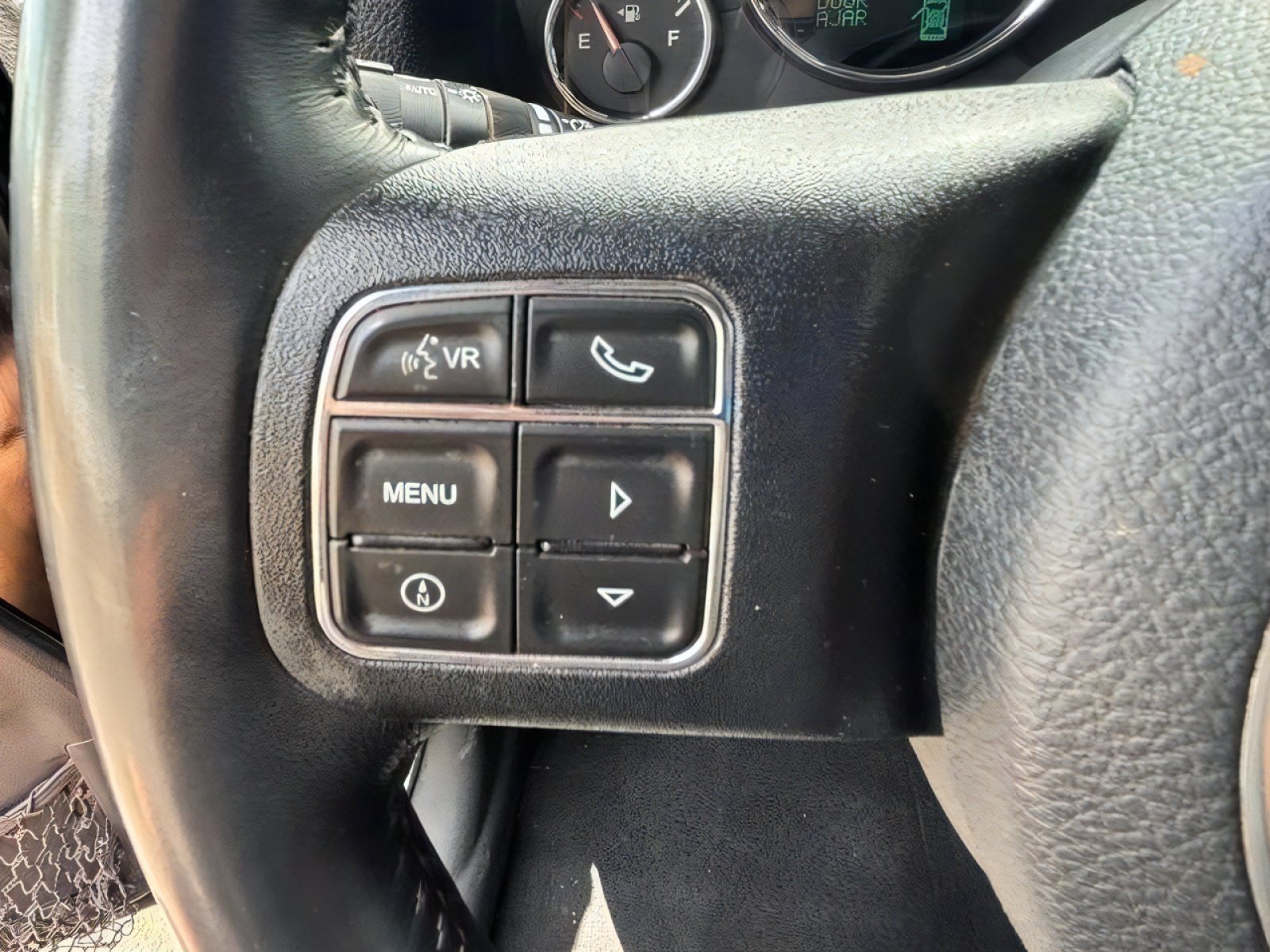 Used 2016 Jeep Wrangler Unlimited Rubicon w/ Connectivity Group AWD/4WD image 21