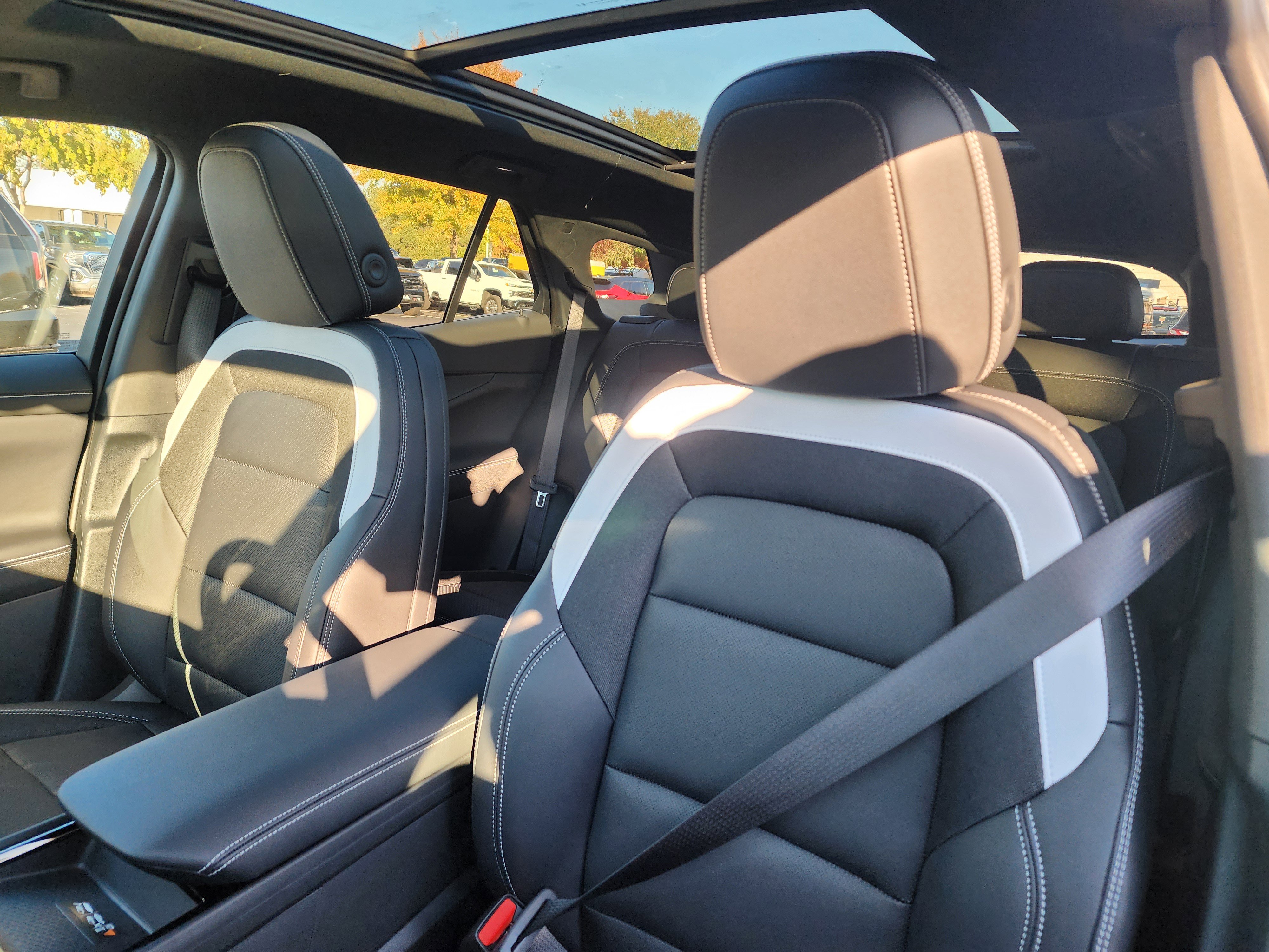 New 2026 Chevrolet Blazer EV LT image 21