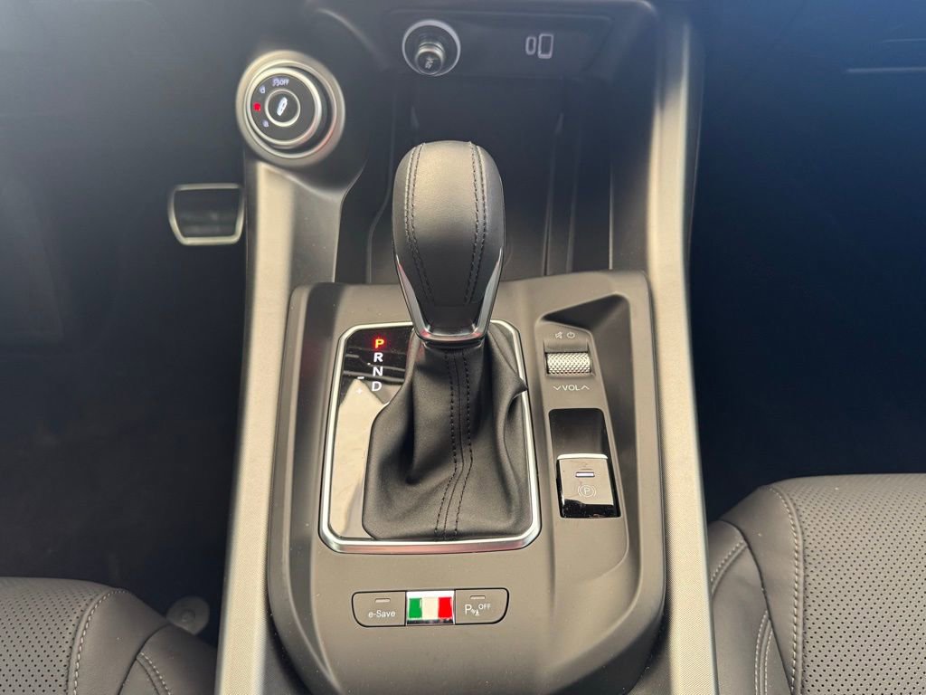 New 2024 Alfa Romeo Tonale Veloce image 28