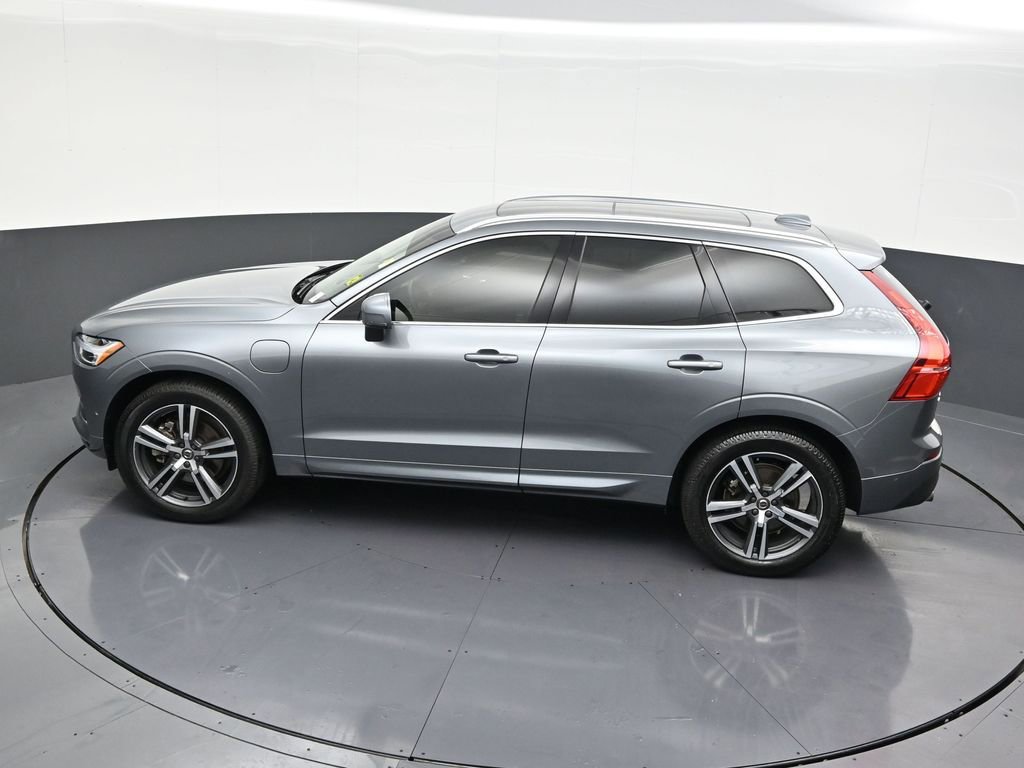 Used 2019 Volvo XC60 T8 Momentum w/ Premium Package image 15