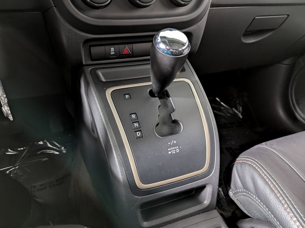 Used 2016 Jeep Compass 75th Anniversary w/ Power Value Group image 34