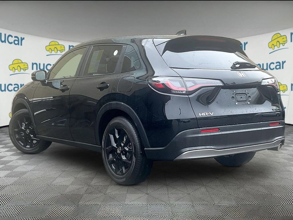 Used 2025 Honda HR-V Sport image 4