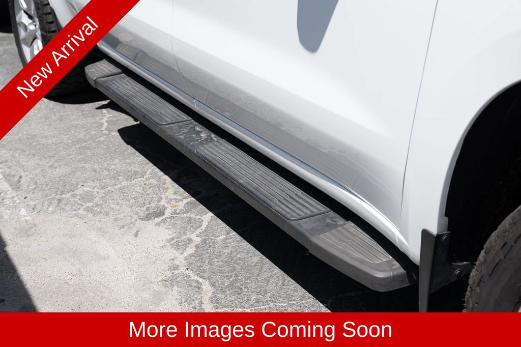 Used 2022 Chevrolet Silverado 1500 Custom w/ Safety Confidence Package RWD image 9