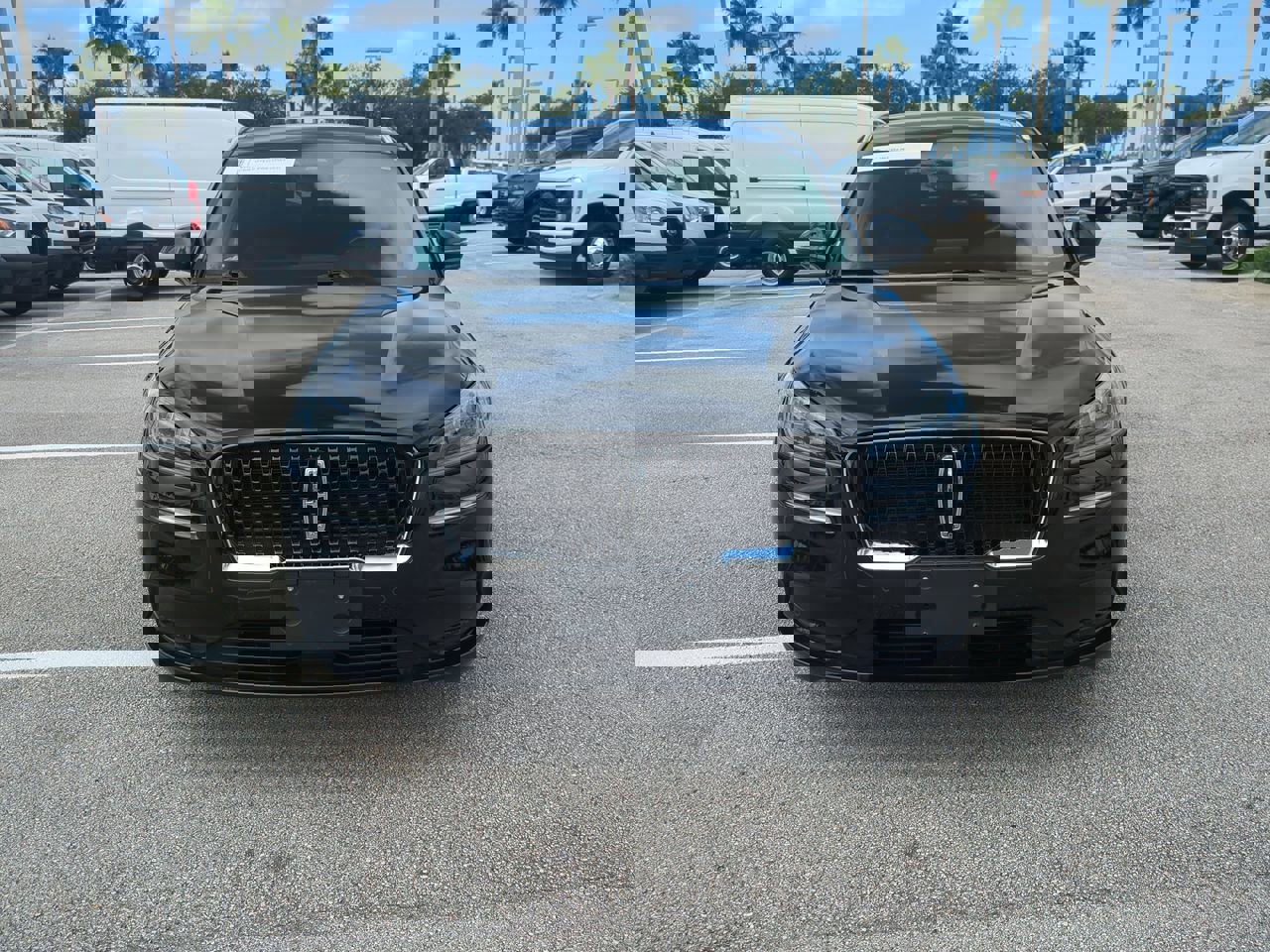 Certified 2022 Lincoln Corsair Reserve w/ Equipment Group 201A image 9