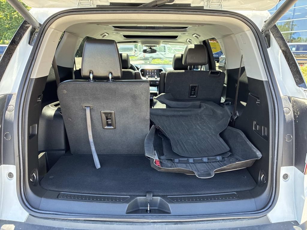 Used 2023 GMC Acadia SLT AWD/4WD image 13