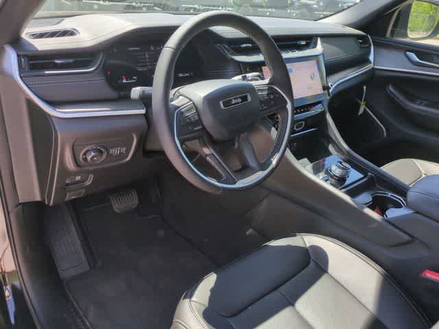 New 2026 Jeep Grand Cherokee L Limited AWD/4WD image 10