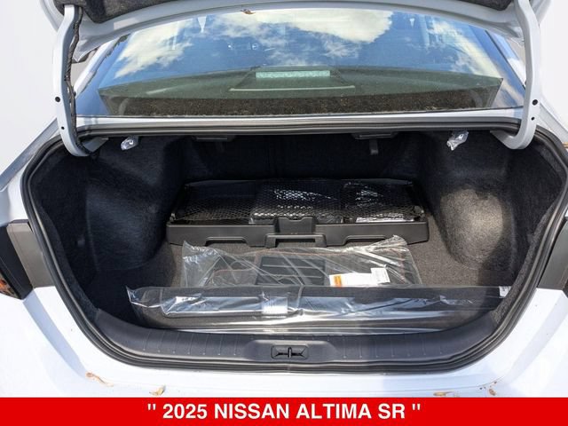 New 2025 Nissan Altima 2.5 SR w/ SR Premium Package FWD image 28