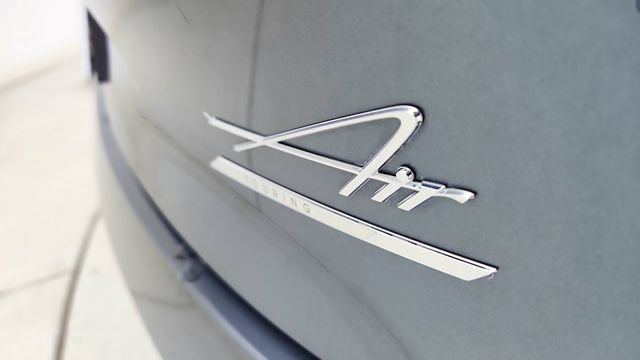 Used 2024 Lucid Air Touring AWD/4WD image 17