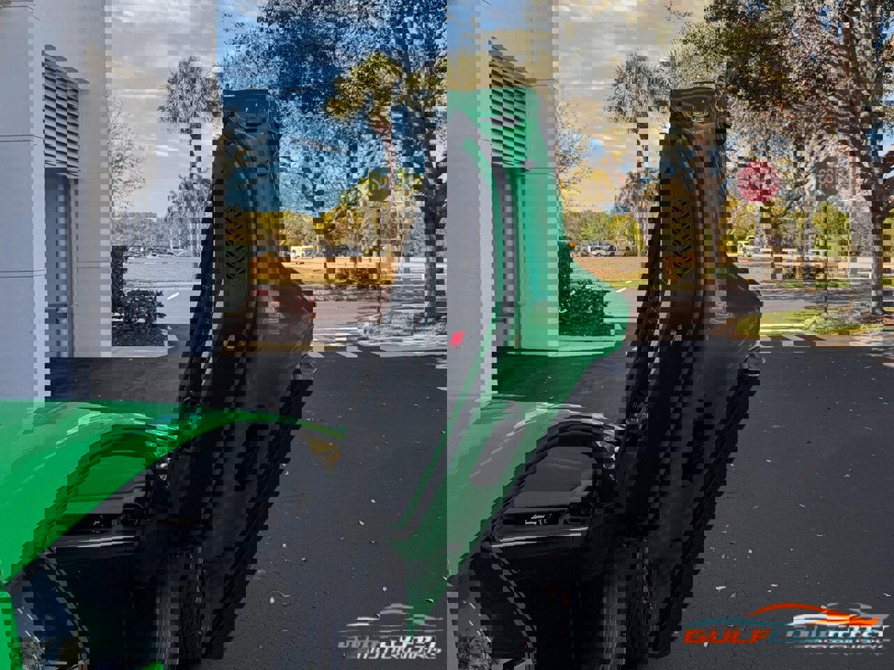 Used 2024 Lamborghini Revuelto image 41