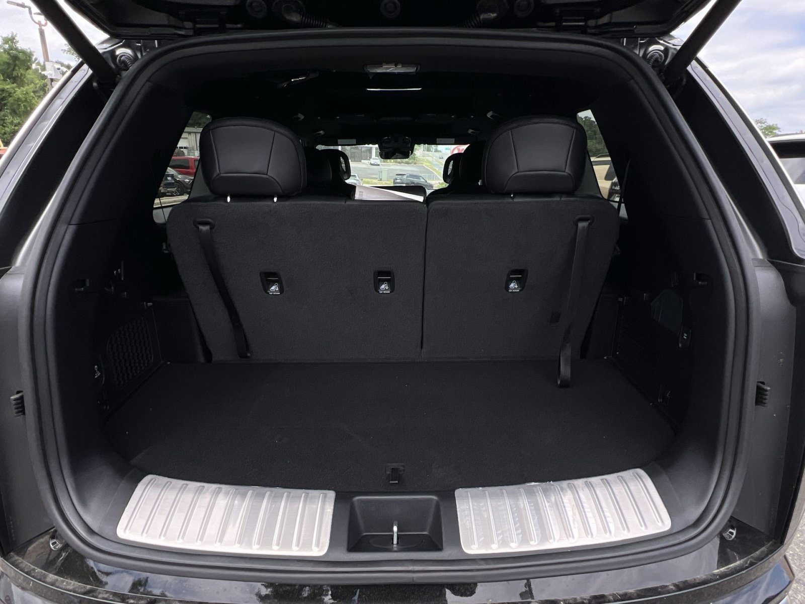 New 2027 Kia Telluride SX w/ Towing Package FWD image 36