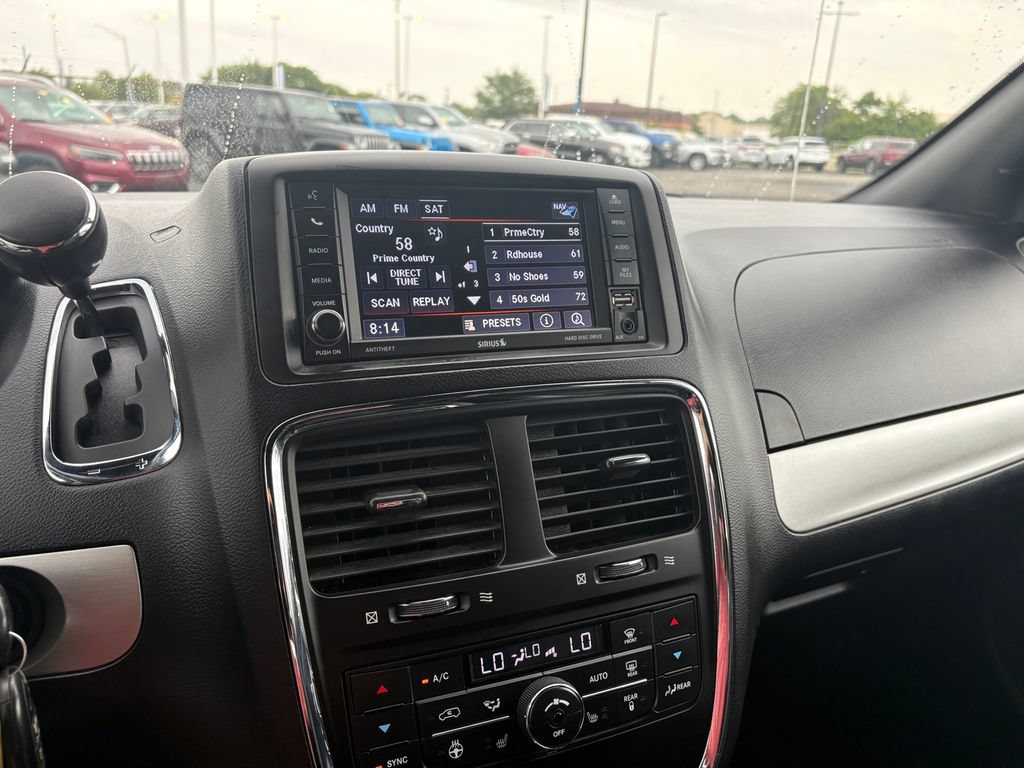 Used 2018 Dodge Grand Caravan GT FWD image 16