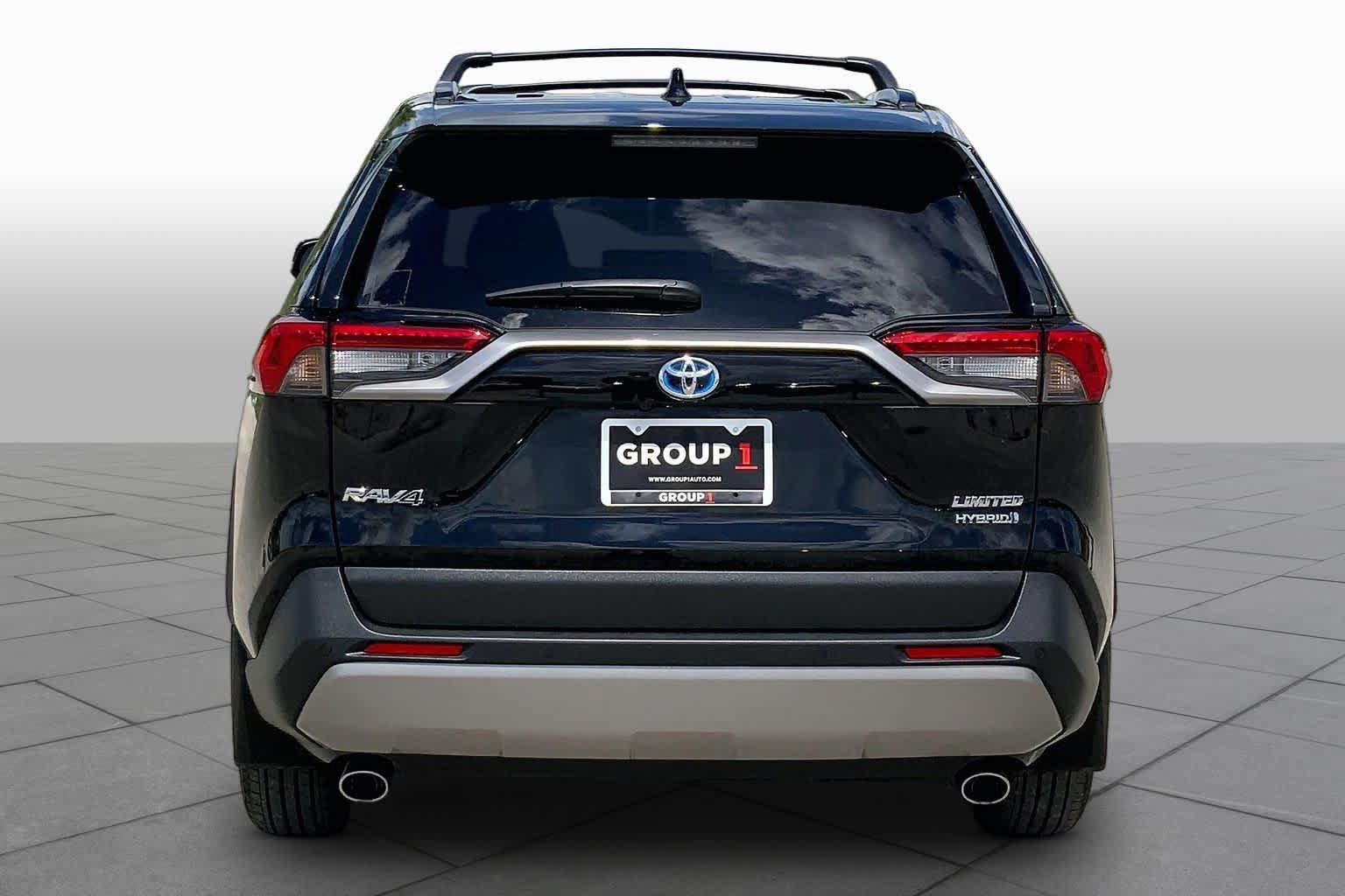 Used 2024 Toyota RAV4 Limited w/ Advanced Technology Package AWD/4WD image 5