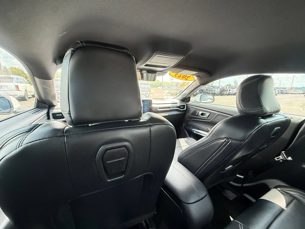 Used 2025 Ford Mustang GT Premium RWD image 26