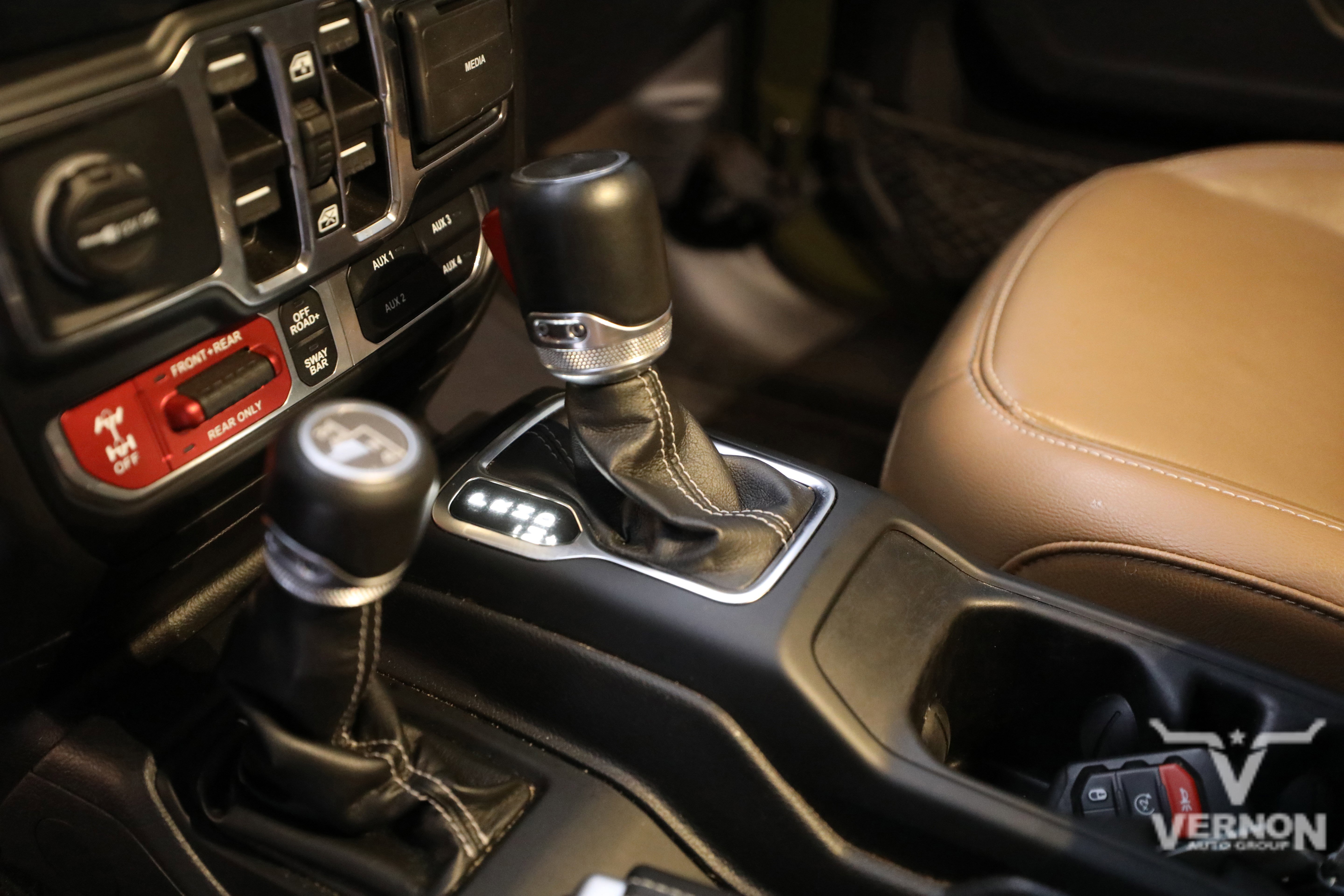 Used 2022 Jeep Wrangler Unlimited Rubicon w/ Xtreme Recon 35" Tire Package image 16