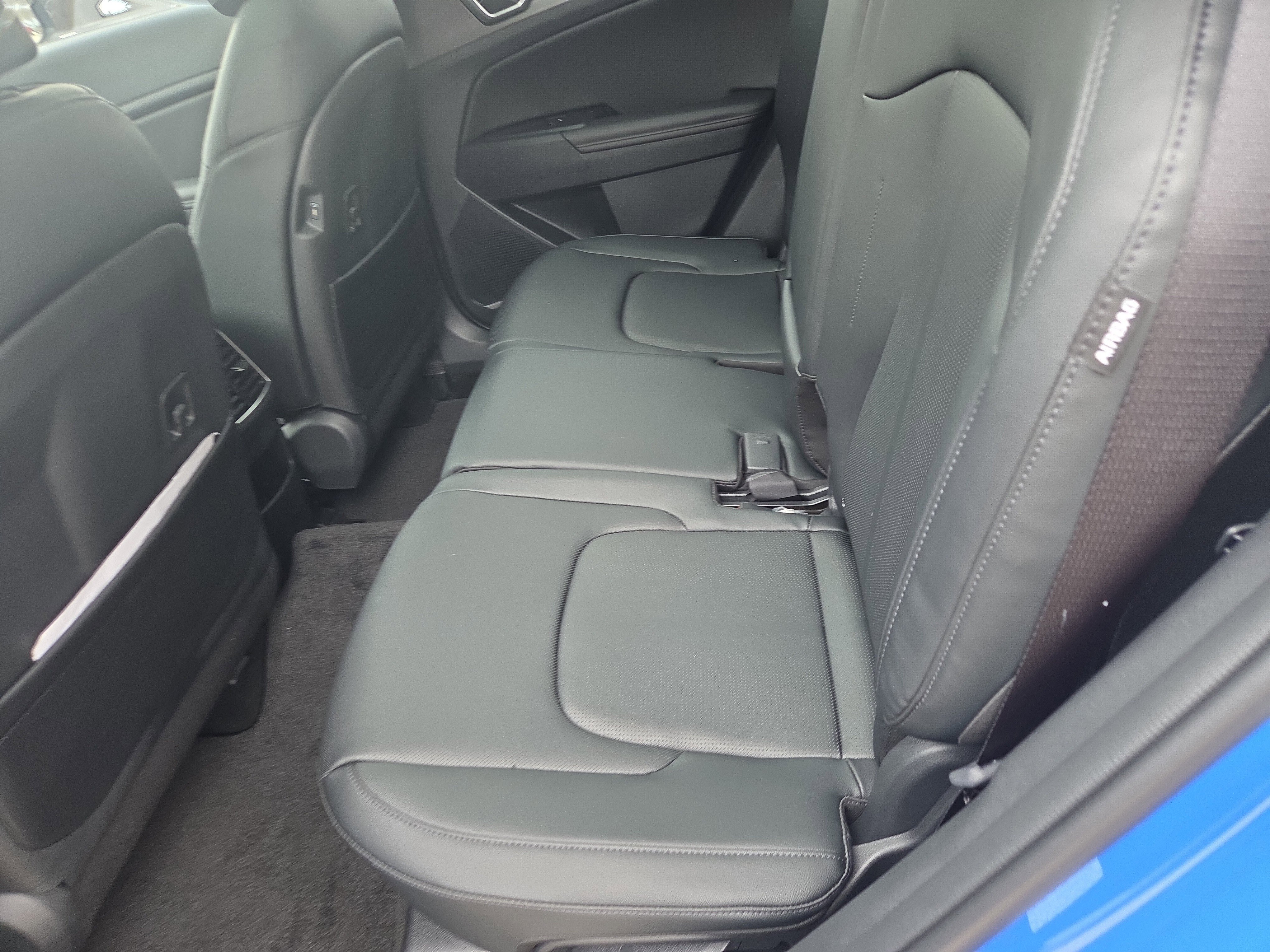 New 2026 Kia Sportage EX w/ EX Panorama Roof Package FWD image 6